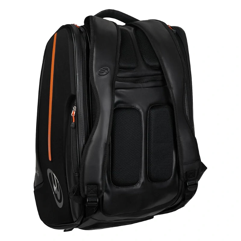 Paletero Bullpadel BPP26012 Hack Negro